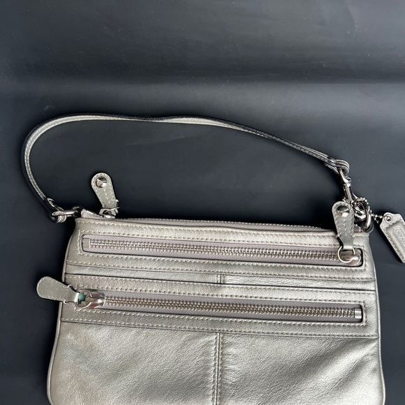 Coach Silver Leather Shoulder Bag - Picture 6 of 11